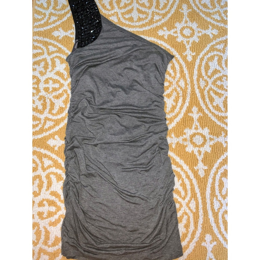 One-shoulder grey ruched dress